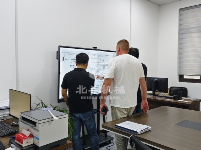 現(xiàn)場(chǎng)需求溝通,客戶來訪展開深度技術(shù)交流